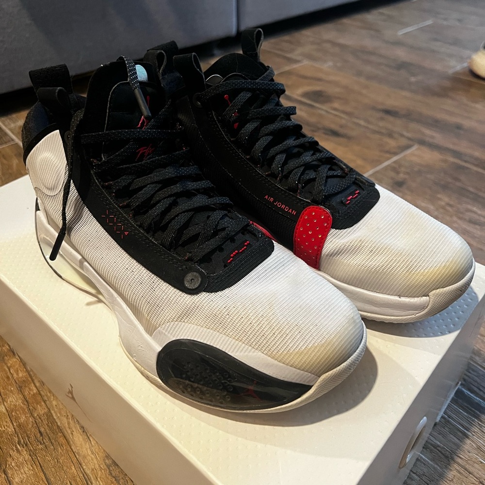 Nike Jordan 34’s
